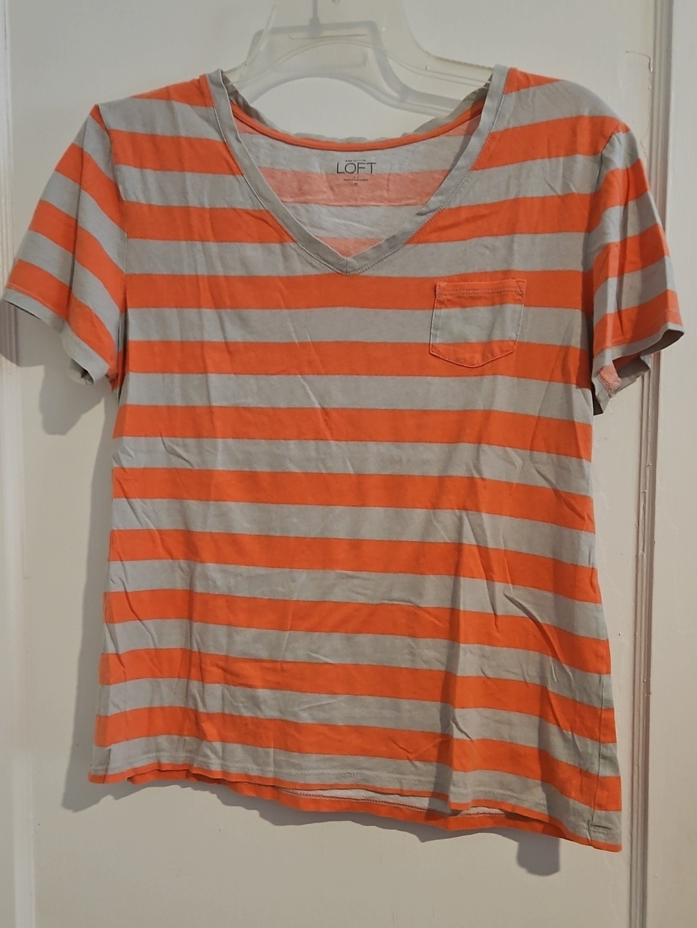 LOFT Orange & Light Gray Striped V-Neck Tee Size Medium